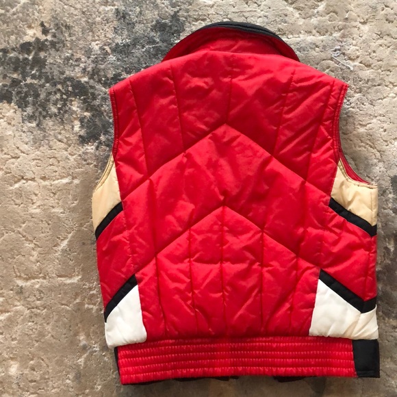 black and red vest - Picture 2 of 5